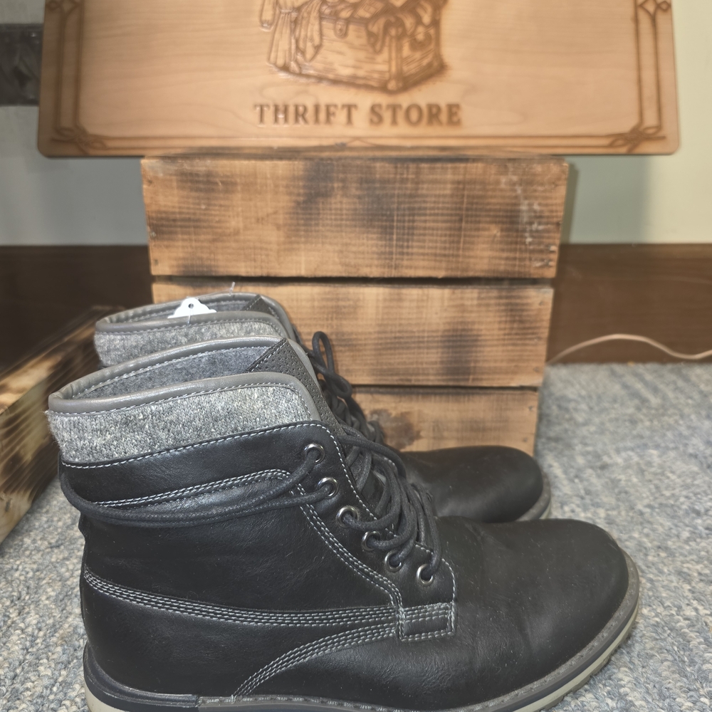 Sonoma Black and Gray Men's Boots